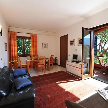 شقة Sleeps 4 Pool Air Con *