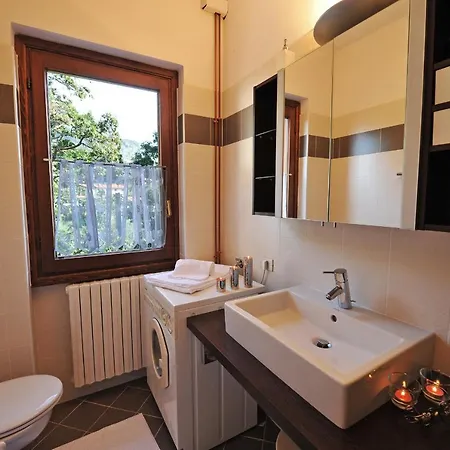 아파트 Sleeps 4 Pool Air Con